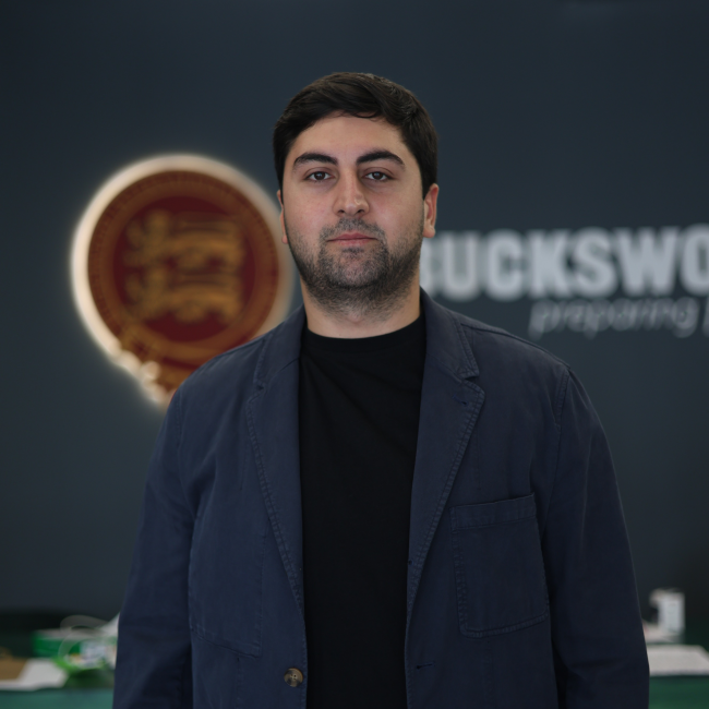 სანდრო ხულელიძე